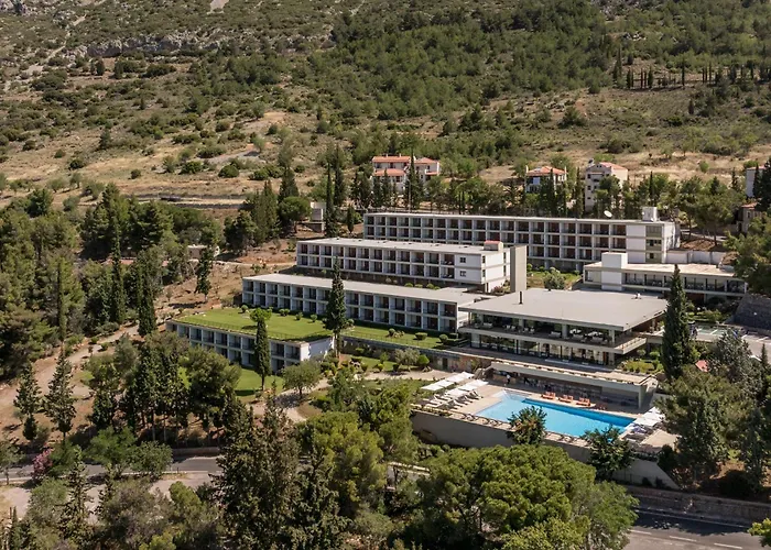 Ξενοδοχείο Amalia 4*