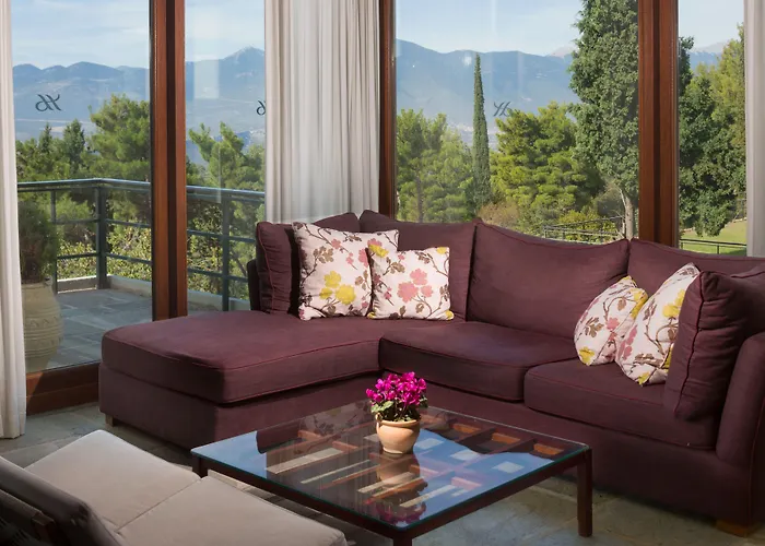 Ξενοδοχείο Amalia 4*